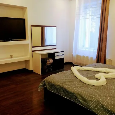 Republicii Old Town Suites דירה *
