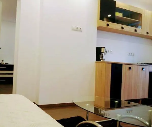 Republicii Old Town Suites Apartman