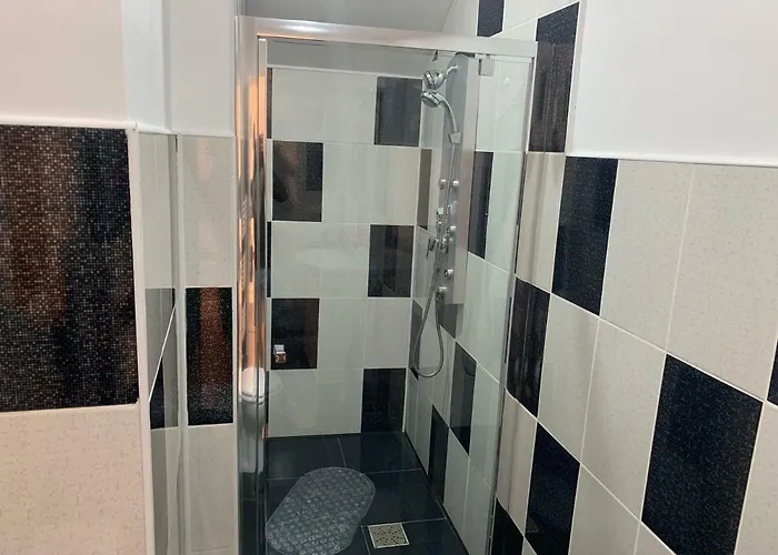 Republicii Old Town Suites * בראשוב