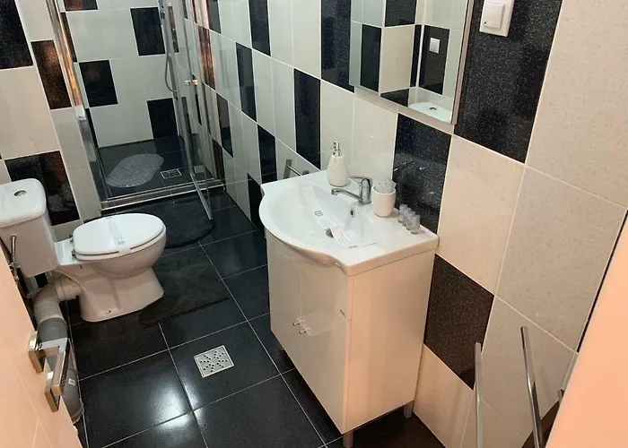 Republicii Old Town Suites * בראשוב